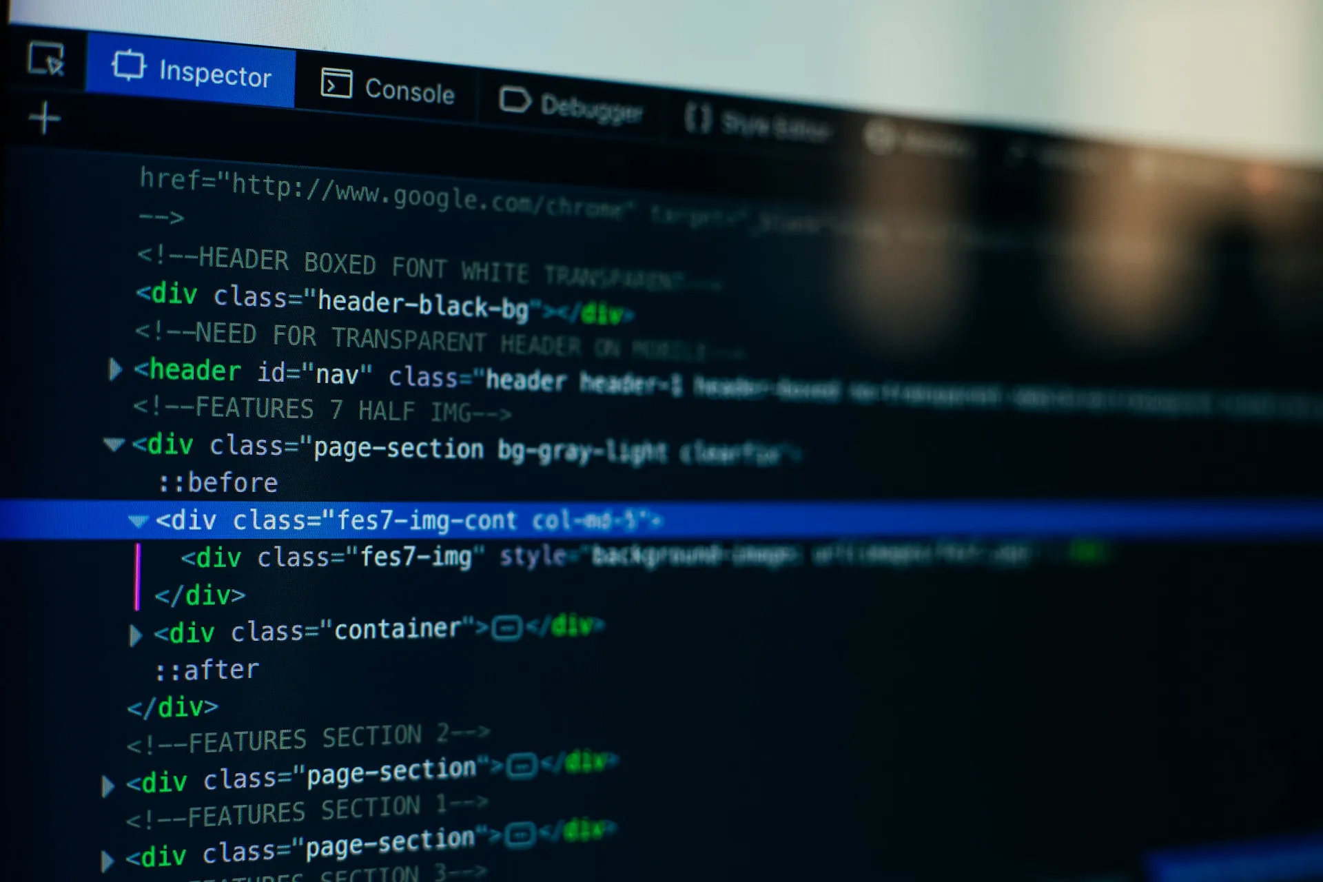 Screen with HTML code